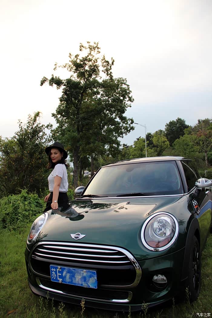当牛津绿遇上太湖蓝—mini cooper女车主路拍