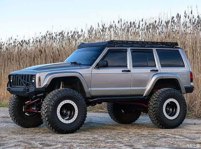 jeep 切诺基改装,很威猛啊