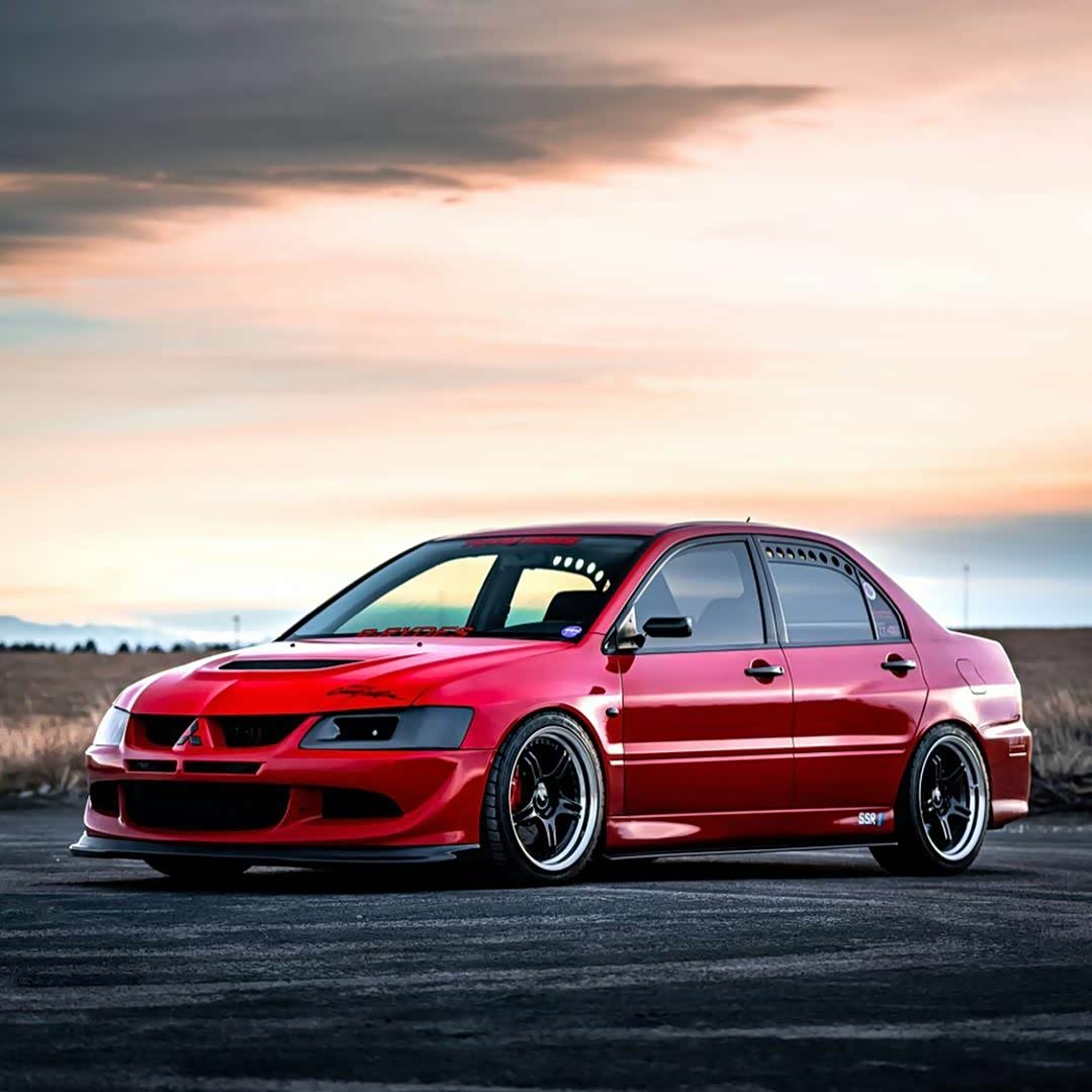 三菱evo8代独眼无尾翼的改装已经达到了最横的状态