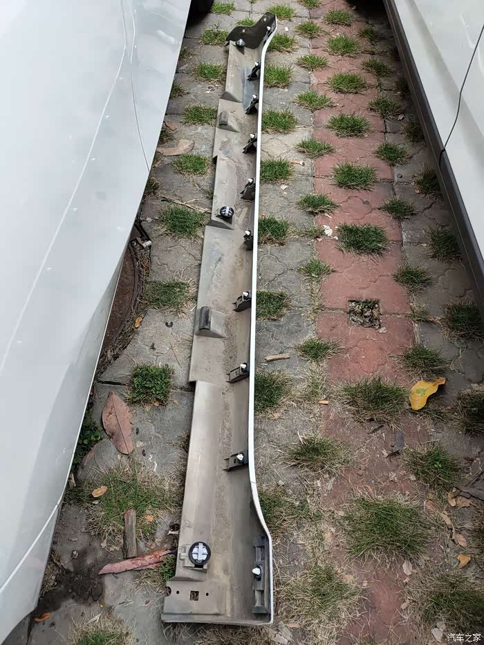 换侧裙卡扣汽油滤芯疑问