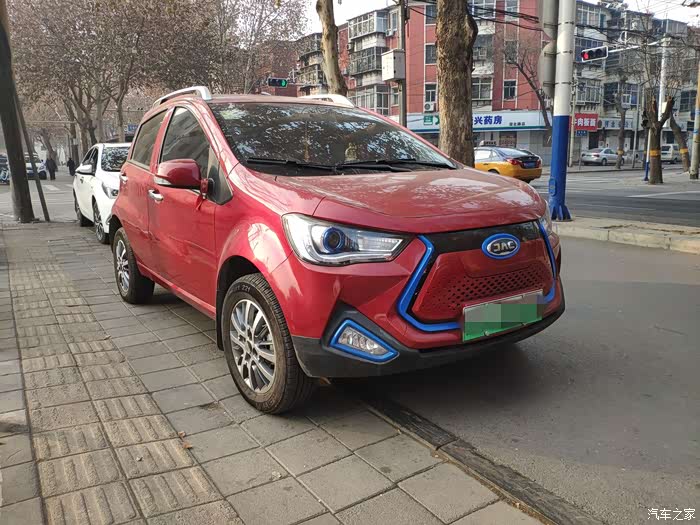 我喜欢红色,红色看着富有激情,并且红色的小e和好看.