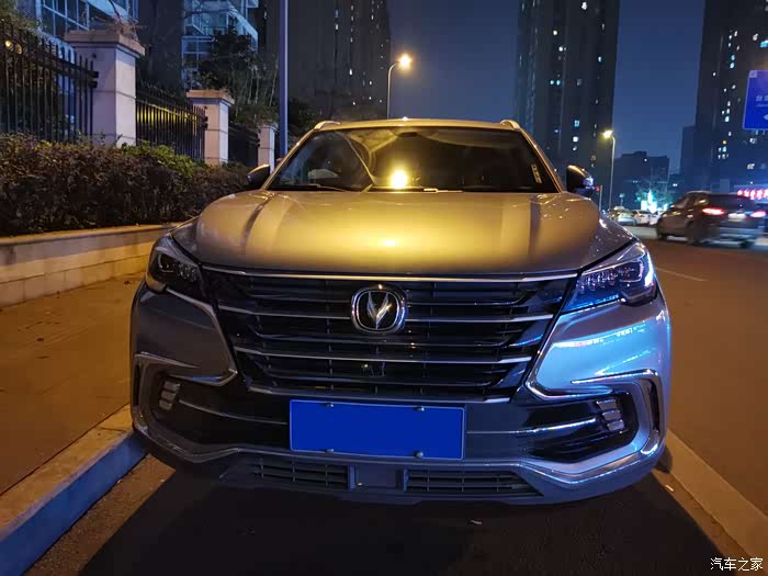 【图】夜幕降临,cs85coupe 展露冷酷帅气_长安cs85 coupe论坛_汽车之