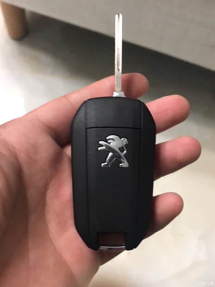 【图】新308钥匙换电池_标致308论坛_汽车之家论坛