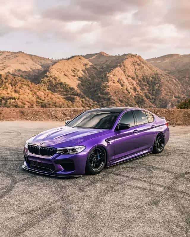 紫色宝马m5,低趴宽体改装太帅了