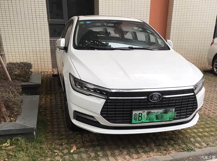 白捡2万全新转让比亚迪秦ev2019尊贵型