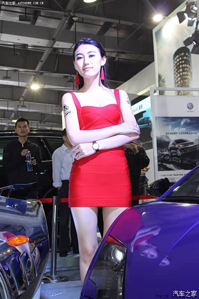 超跑改装车红色短裙车模