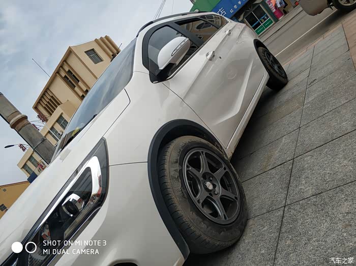 【图】宝骏310w的轮毂改装,看看咋样_宝骏310w论坛_汽车之家论坛