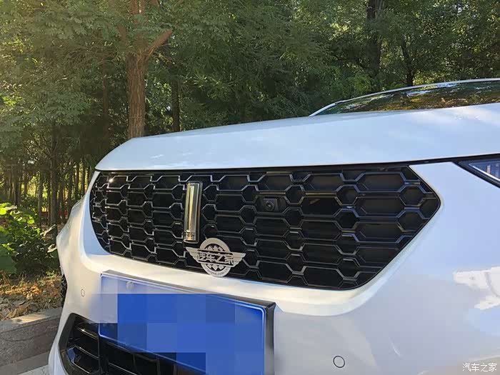 我的vv7终于有了来之不易的汽车之家金属车标