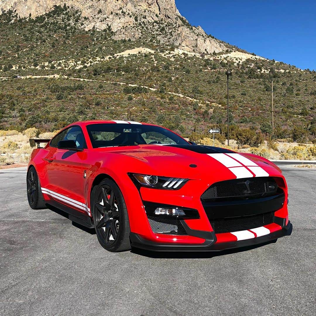 保时捷718 vs 福特野马shelbygt500