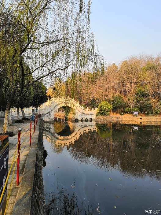 中华v3一起游漯河人民公园