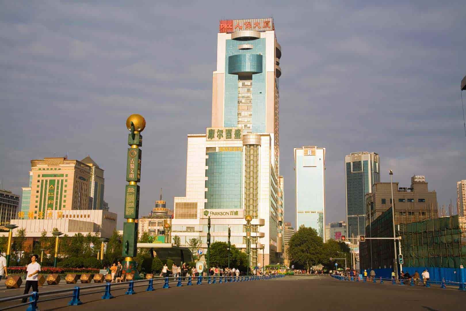 保持年轻,就要背起行囊.无论是爱情还是青春,其实都在旅行的路