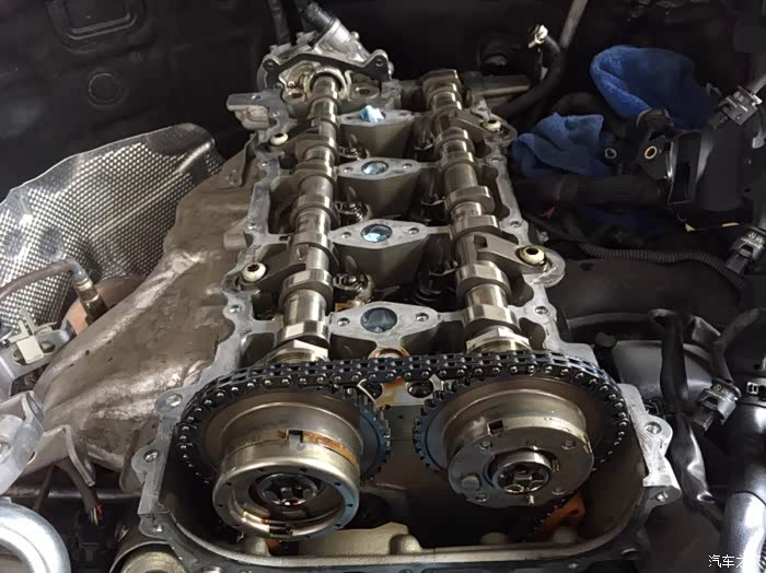 奔驰e200274发动机凸轮轴通病故障