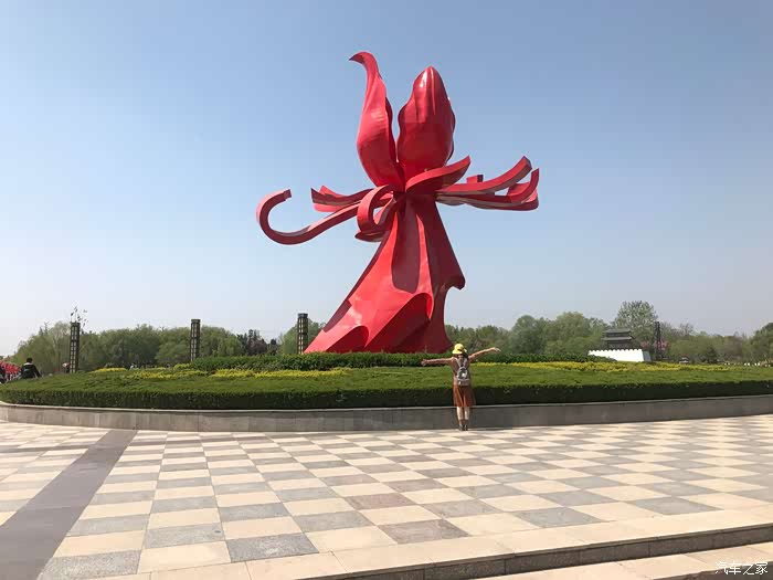 地标式雕塑.很多媒体都用这个做封面和头像