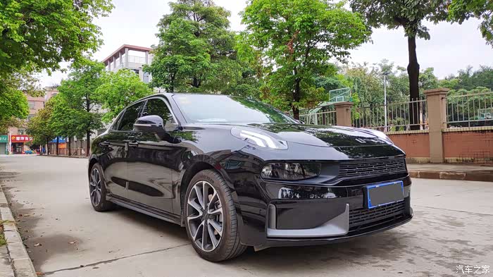 颜值动力驾乘油耗表现优异运动化轿跑领克03用车分享