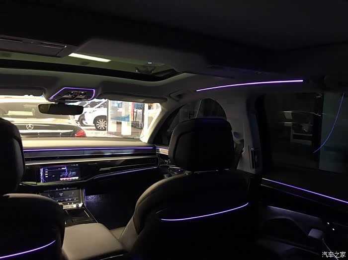 【图】哪位已提车的大佬发发夜晚氛围灯_奥迪a8论坛_汽车之家论坛