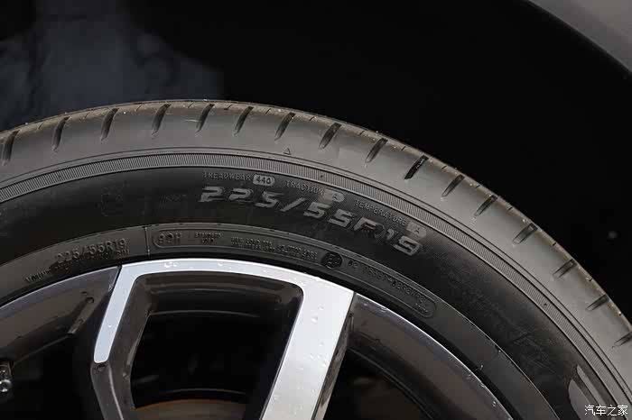 你是夏日里的冰爽时刻,还带着一丝甜～哈弗f7