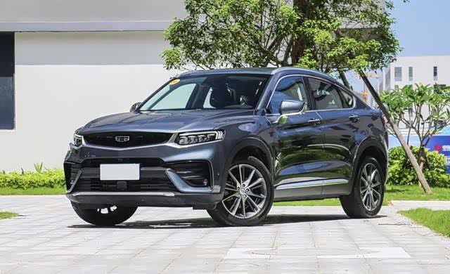 星越的外观是非常的有战斗气息,棱角分明的外观