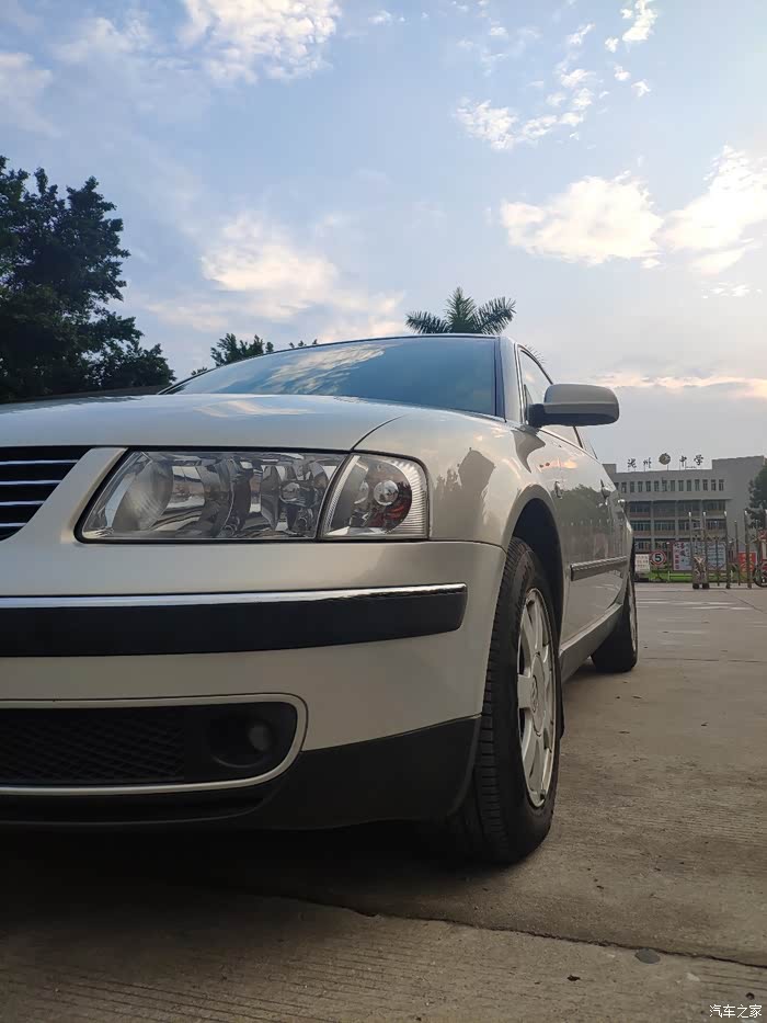 入手一台极品1.8T手波帕萨特B5留念!