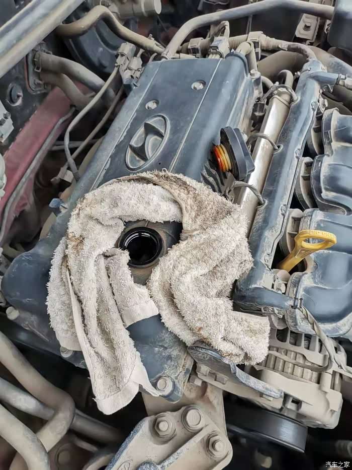 7年的老瑞纳,自己动手换轮胎