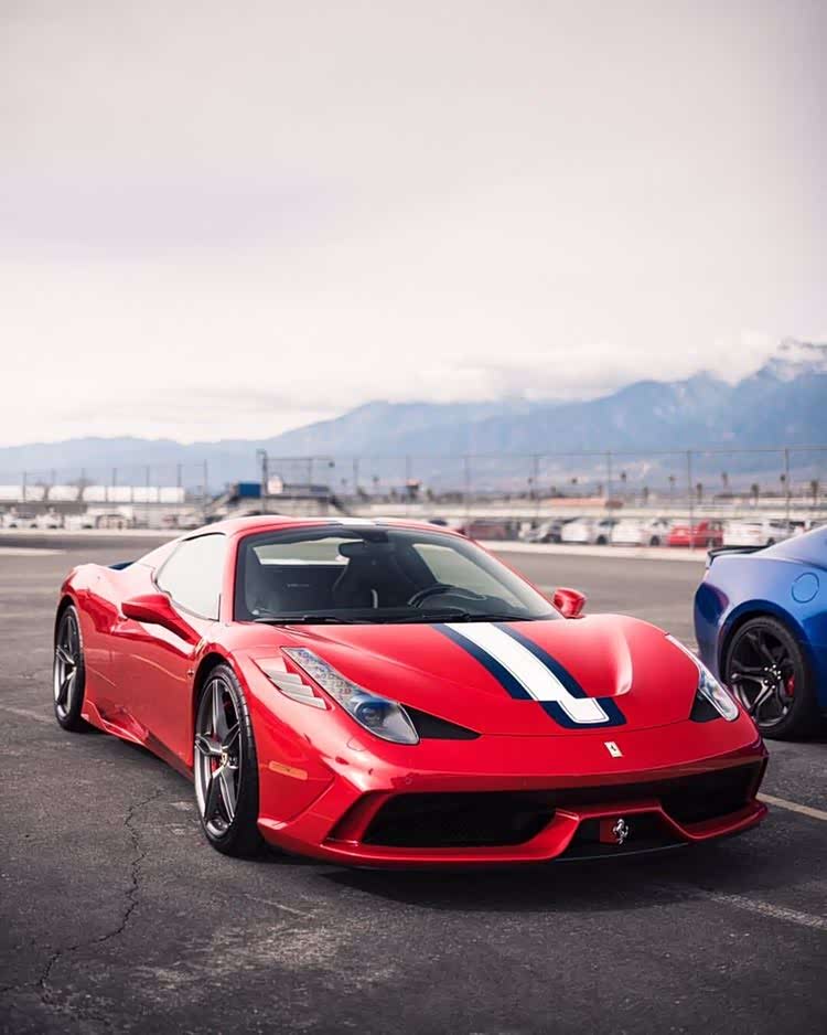 法家保值神器法拉利 458 sp,帅气