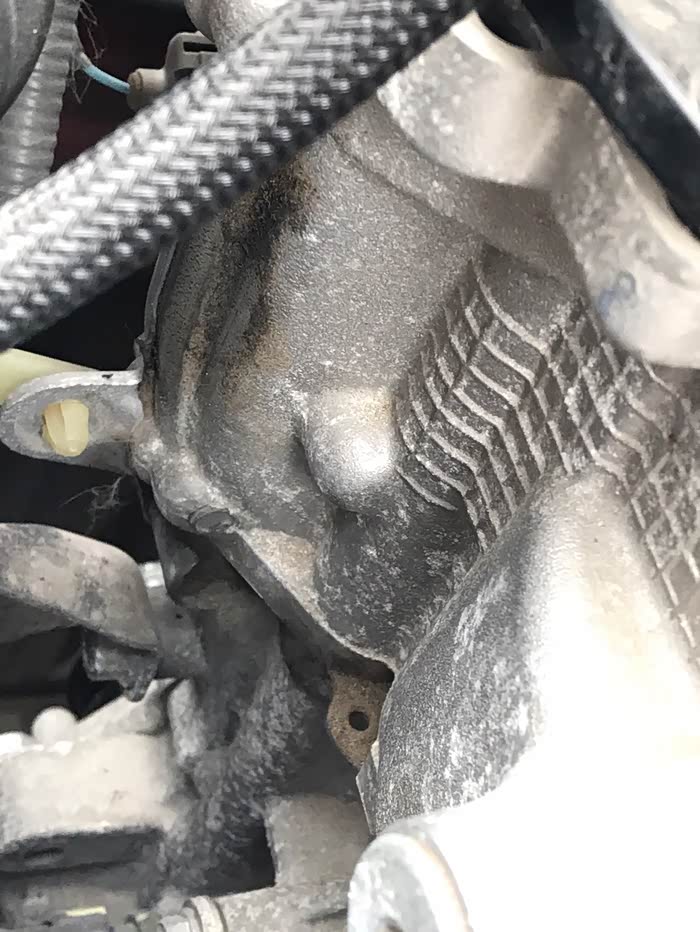 有多少朋友的小维正时链条盖渗油了?