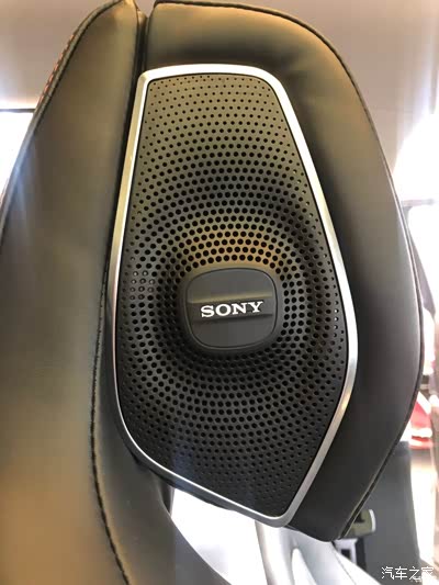sony音响,开车的时候我是比较喜欢听歌的.