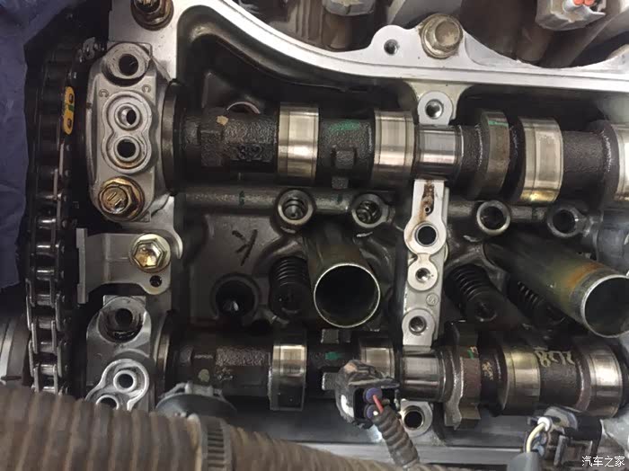 07年锐志气门异响