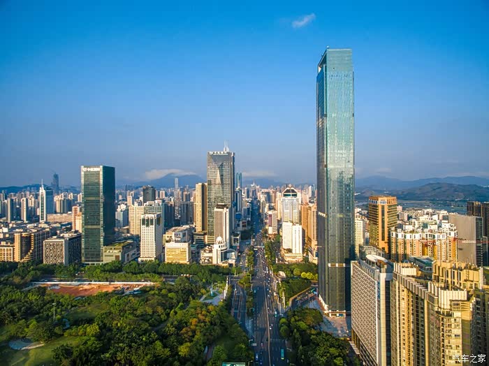 登记前最后一次航拍深圳市区俯瞰高楼