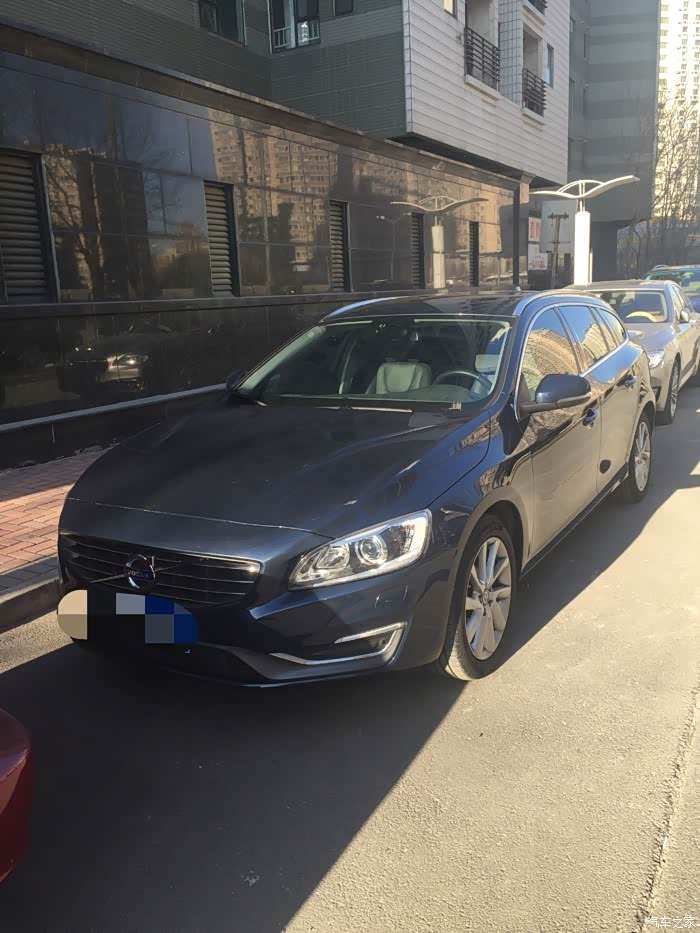 想订v60的"里海蓝",求照片!4s店里没有样本!