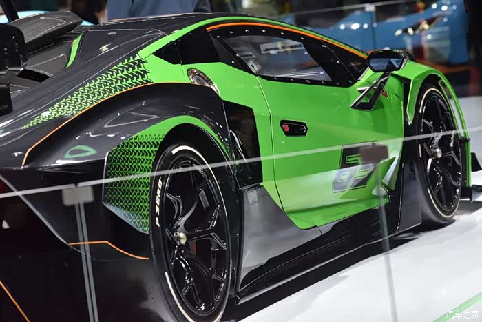 兰博基尼发布赛道专用限量版跑车essenza scv12