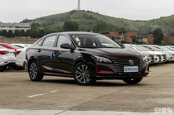 静态观摩时尚艳丽动感迷人的锐程cc蓝鲸版