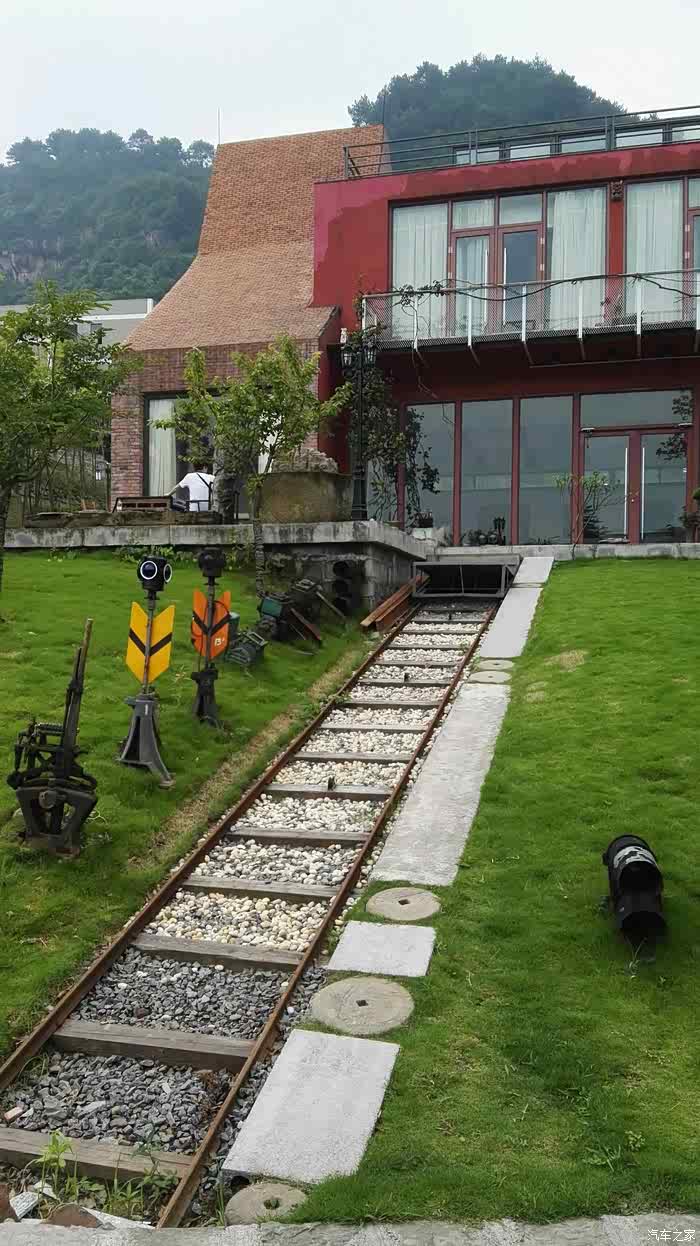 航拍綦江古剑山艺术村