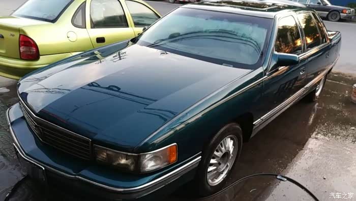 正常行驶的老爷车有比这辆还老的吗?凯迪拉克94年伍德-帝威