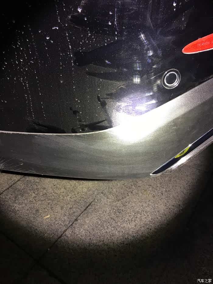 提车10天后保险杠被刮成这样严重吗