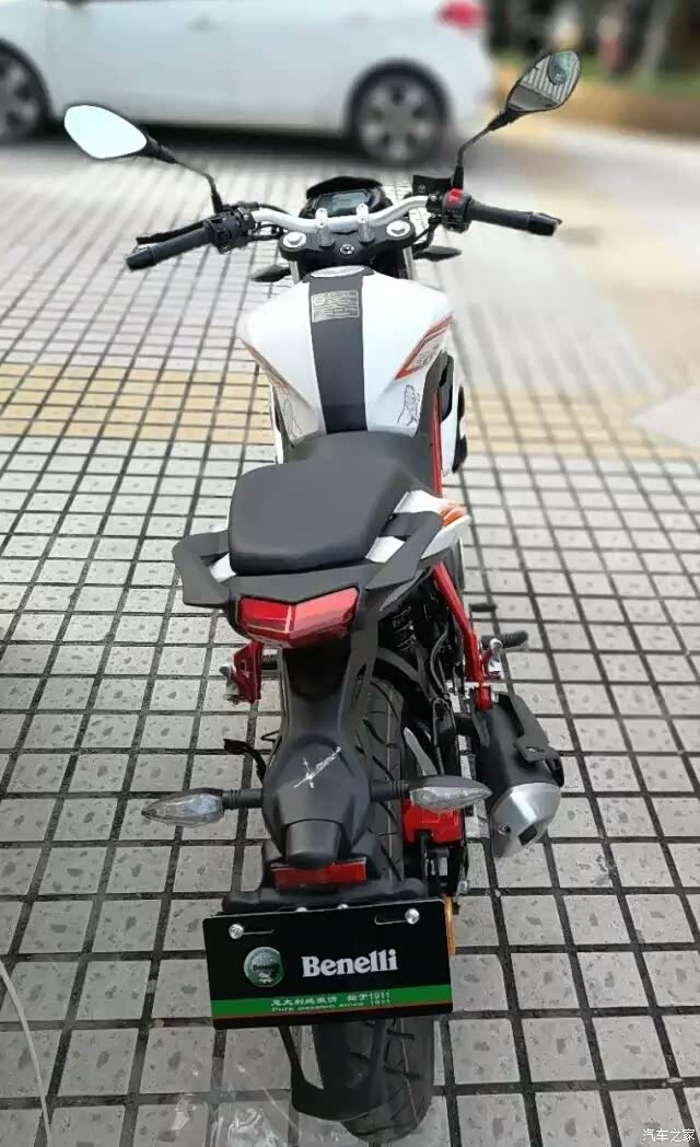 贝纳利tnt150开箱照