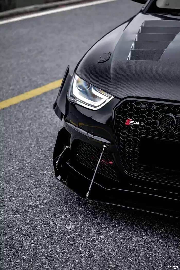 奥迪a4l s4风格黑武士大手术改装完成效果图!高清!