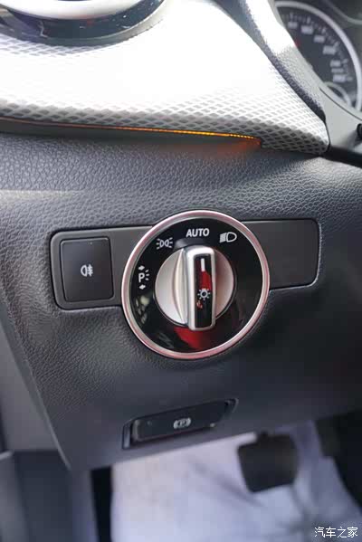 自动灯auto