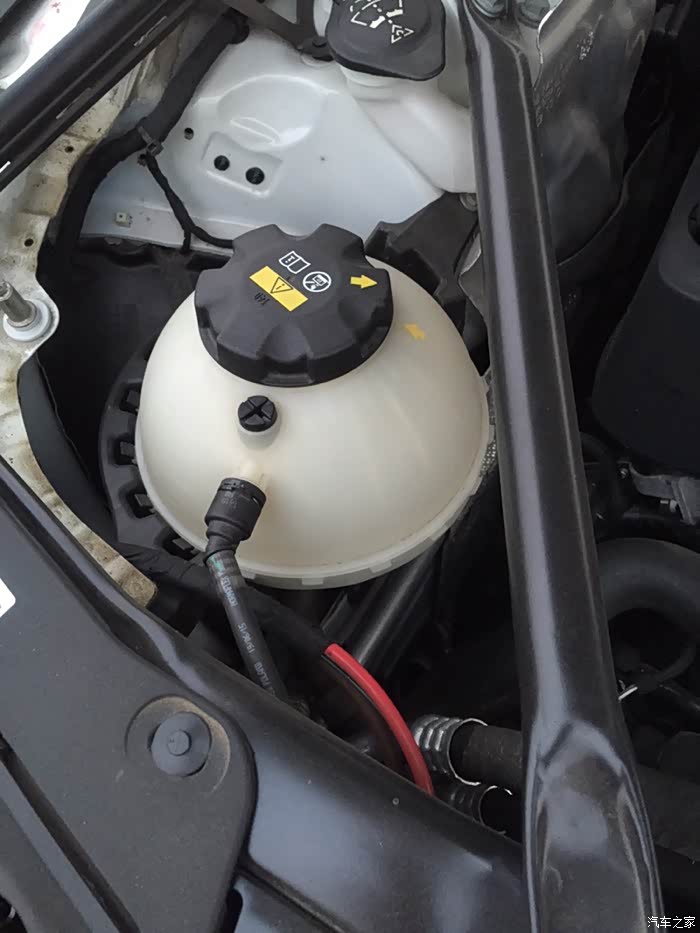 【图】防冻液刚加没几天 就少了 正常吗_宝马5系论坛_汽车之家论坛