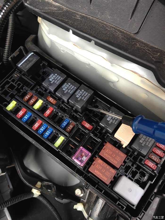 小鱼叉日行灯详细安装作业