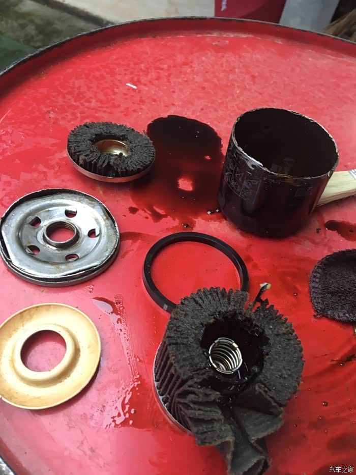 拆解国产曼牌机油滤芯