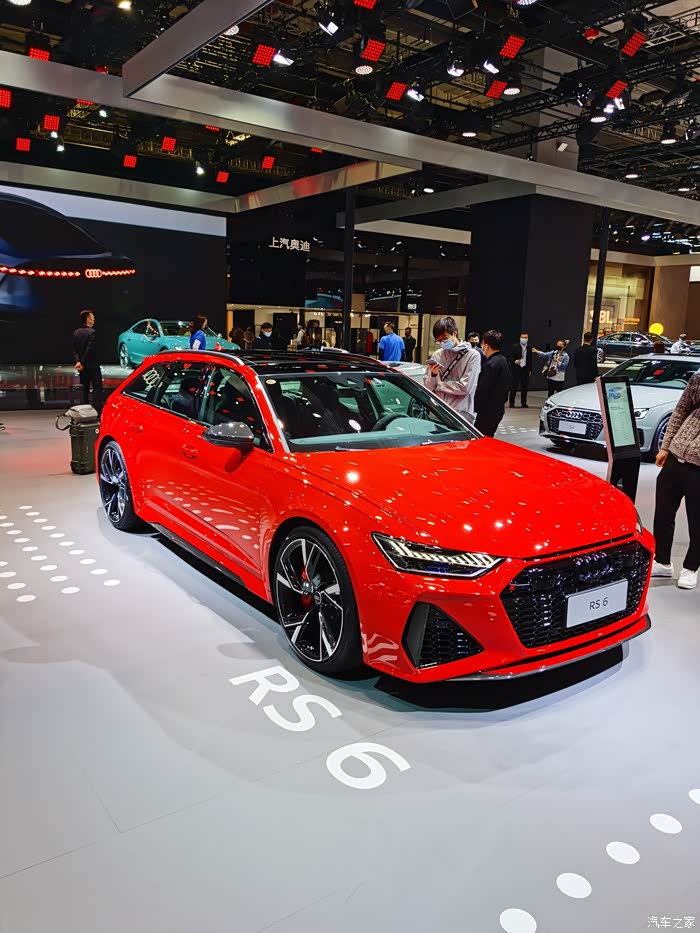 2021上海车展奥迪展台rs家族亮相早班车出发趁着人少多图奉上