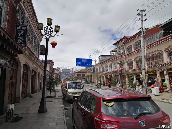 寻找中国牛仔城马尼干戈体会不一样的风情高处俯瞰新路海