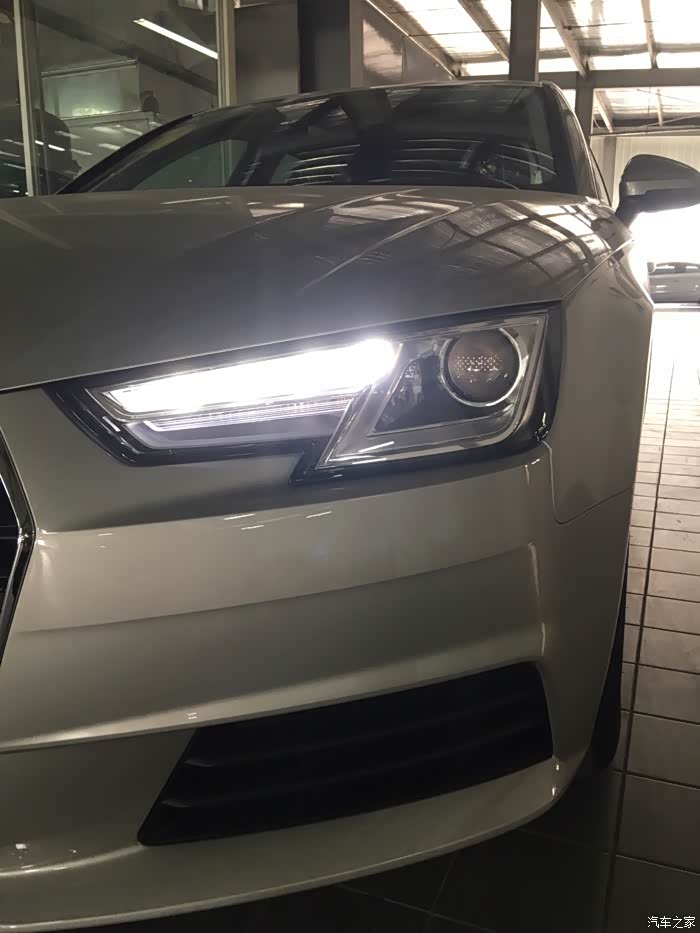 求奥迪a4l 17款 氙气灯 和led灯的区别图片!