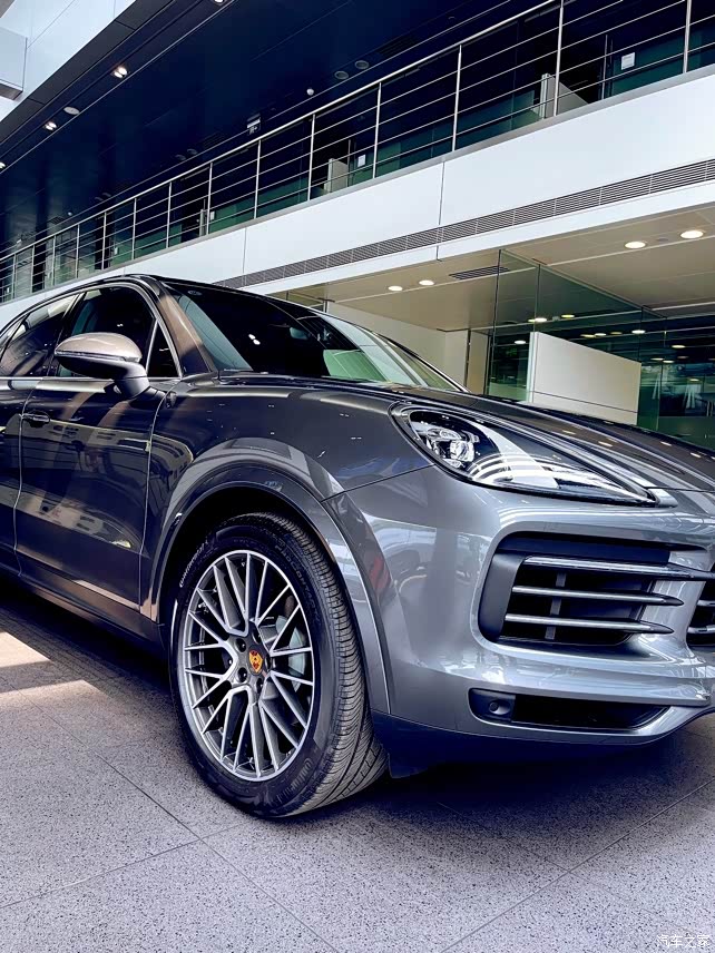 7月新提石英灰卡宴一台