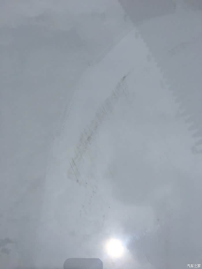 【图】新车引擎盖刮蹭报保险划算还是外面修理