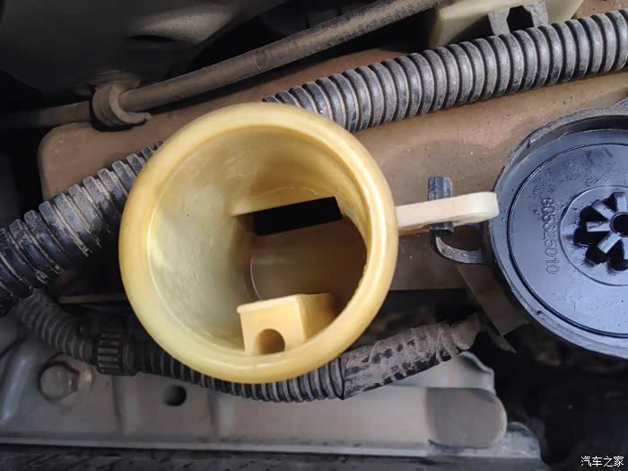 求教谁能告诉我水箱的刻度线在哪