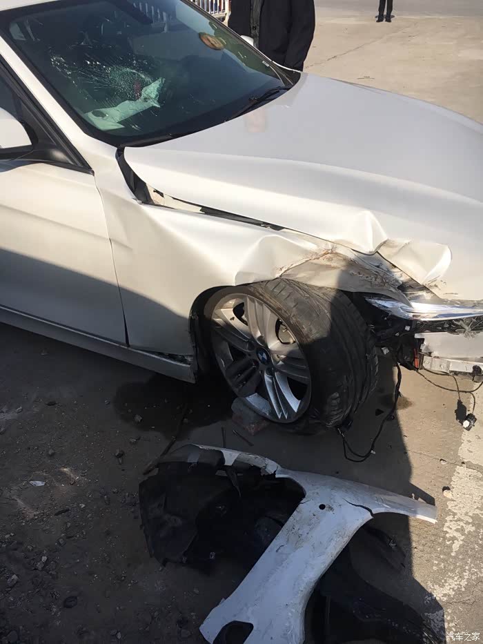 【图】撞车了._宝马3系论坛_汽车之家论坛