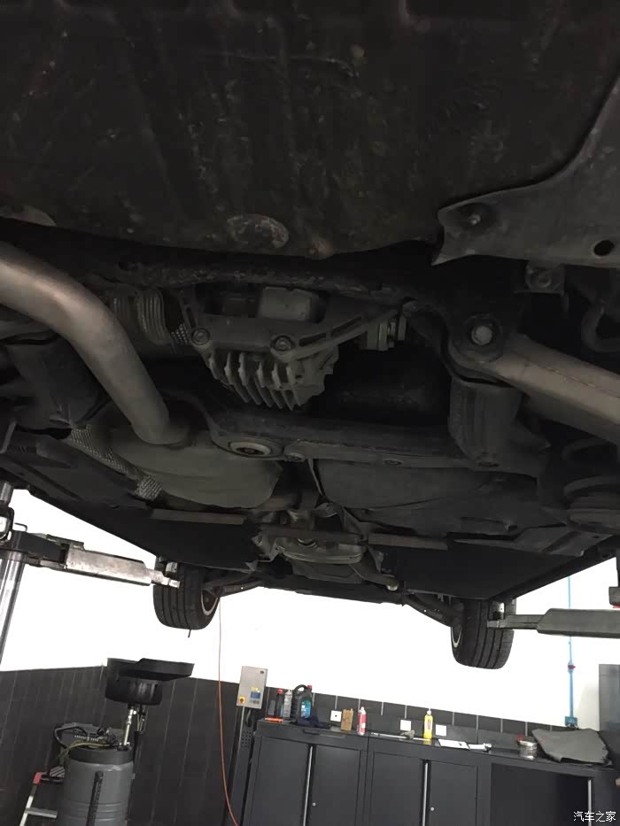 【图】谁有a4l底盘照片?_奥迪a4l论坛_汽车之家论坛