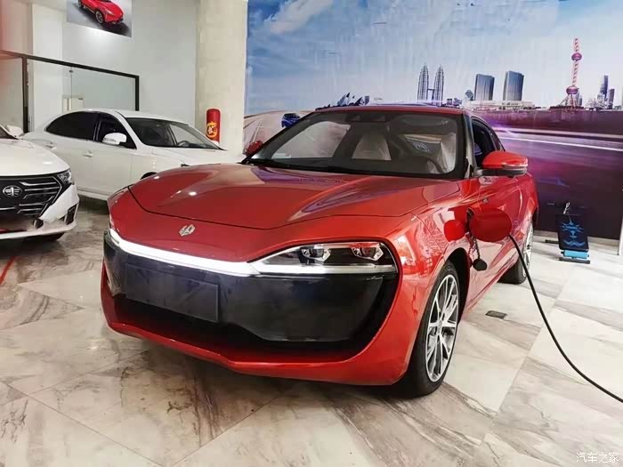 红色零跑s1似曾相识的感觉