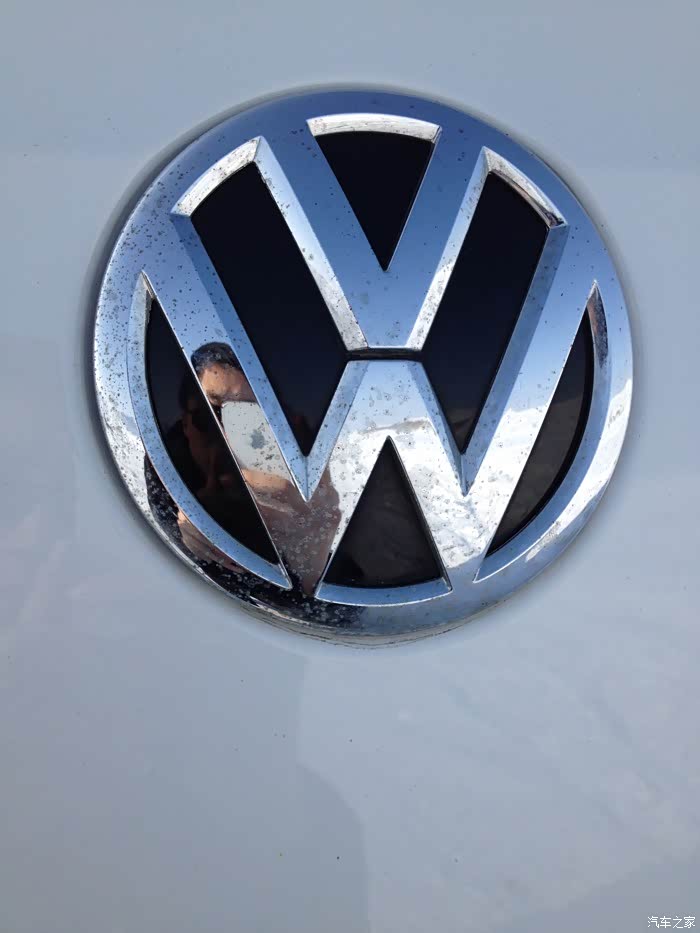 【图】大家的车标有这样的吗?怎么去掉_宝来论坛_汽车之家论坛